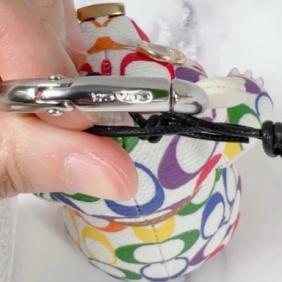 COACH Iconic Rainbow Colored White Signature Bear Keychain Purse Bag Charm NWT - Picture 6 of 8